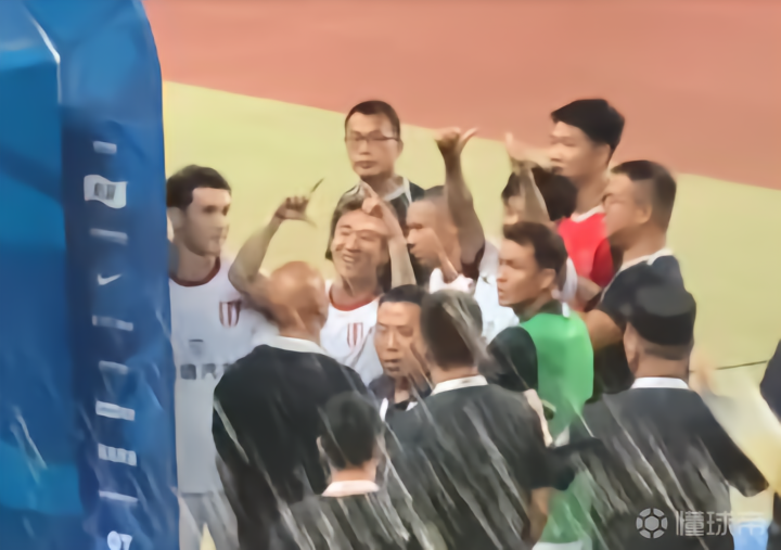 韦世豪社交媒体发声:又要被追加了,真好;就这么喜欢盯着我,哪年不罚我?